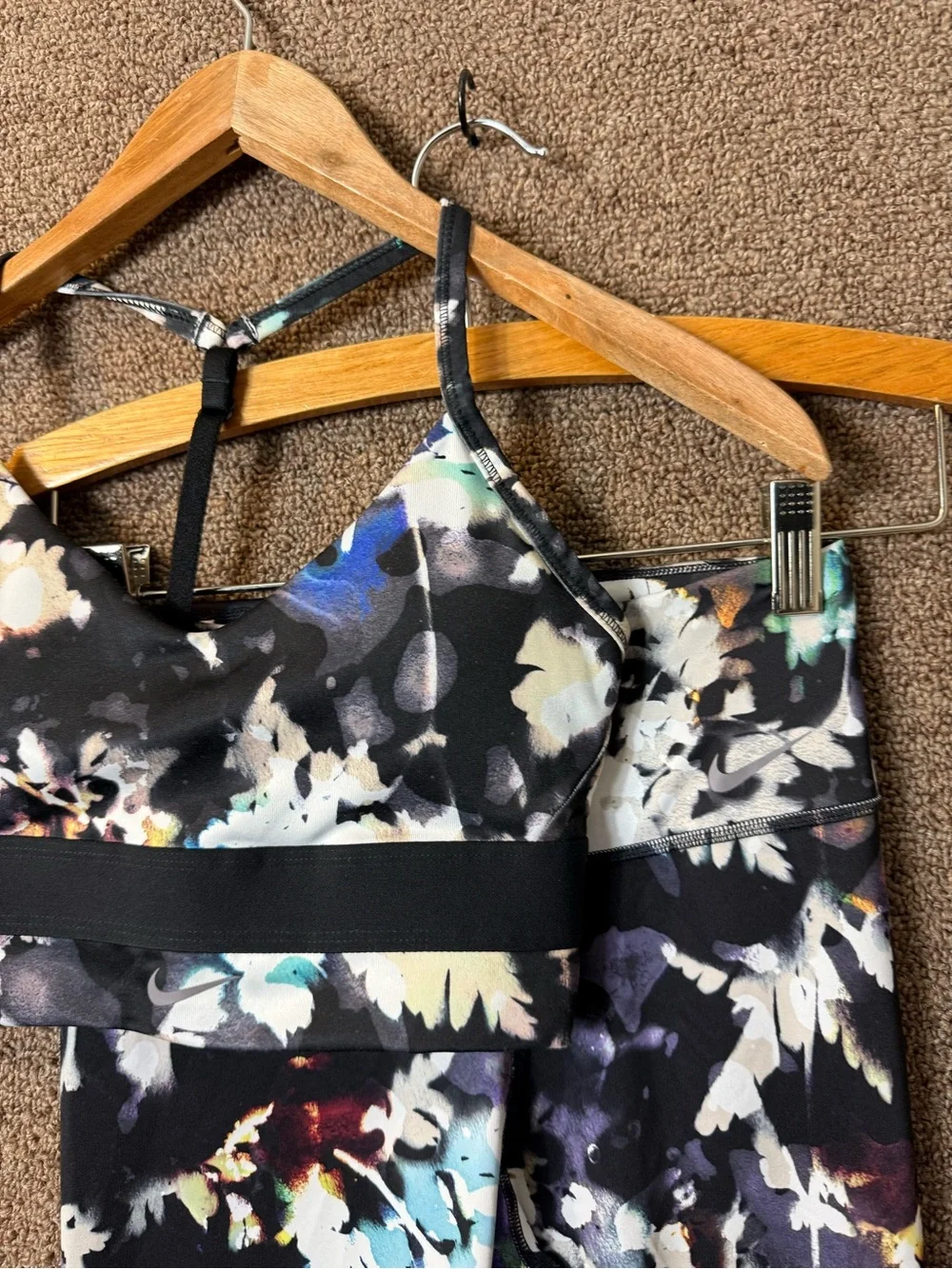 Nike Women's Indy Floral Set Leggings And Bra in Gunsmoke SET(2)